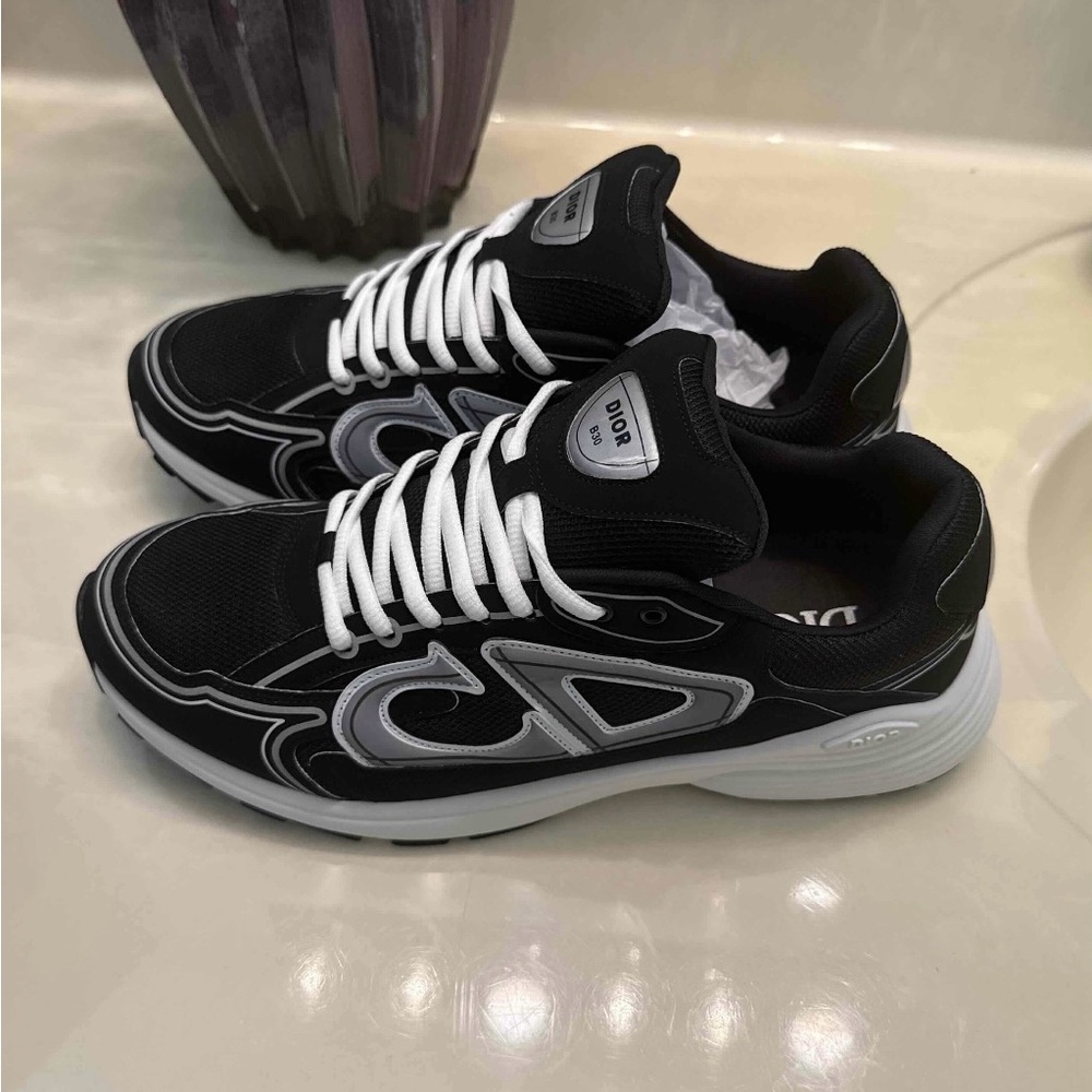 Dior Men's Black and Gray Sneakers